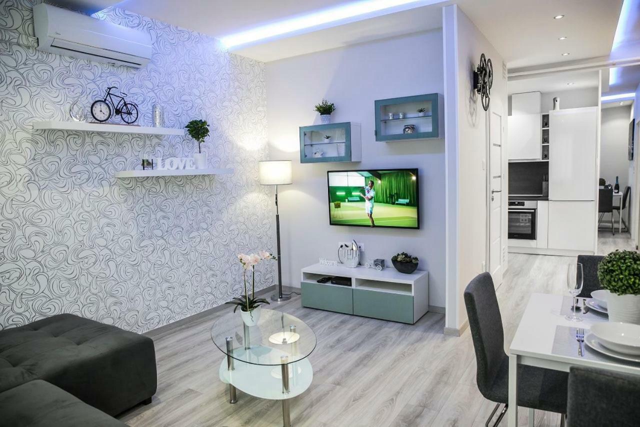 Downtown Dream Apartmans Сегед Экстерьер фото