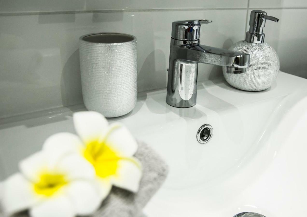 Downtown Dream Apartmans Сегед Экстерьер фото